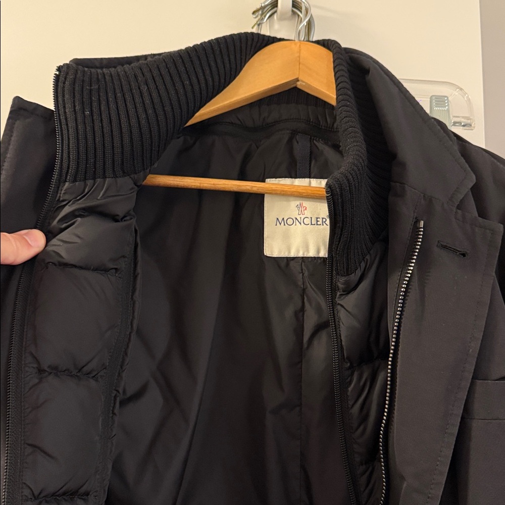 Moncler Men's Insulated Black Trench Coat - Picture 7 of 14